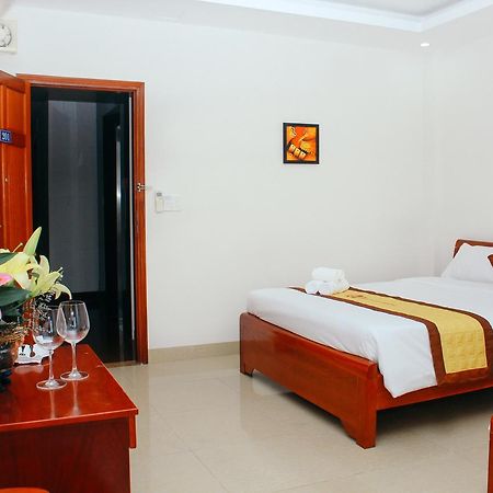 Bostand Hotel Son Tra Bagian luar foto