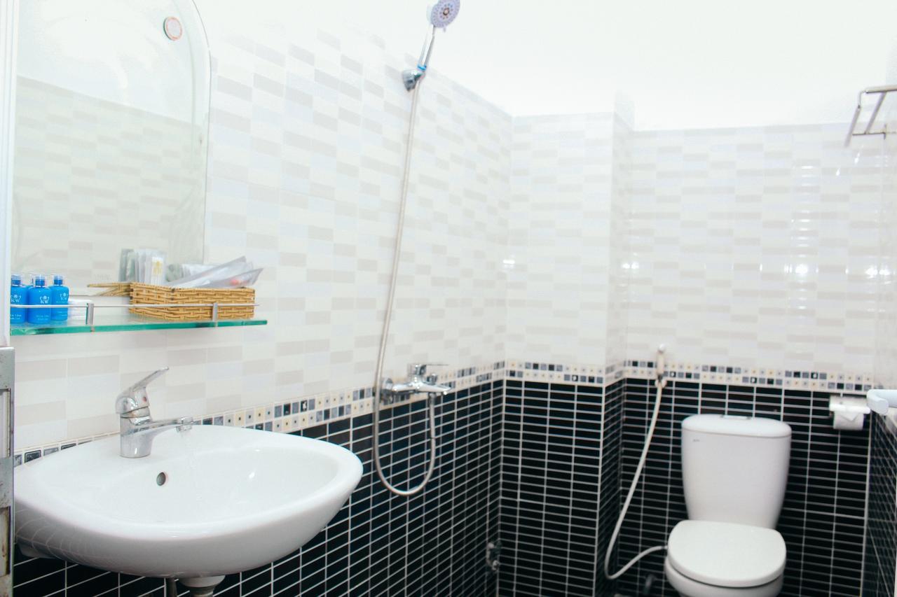 Bostand Hotel Son Tra Bagian luar foto