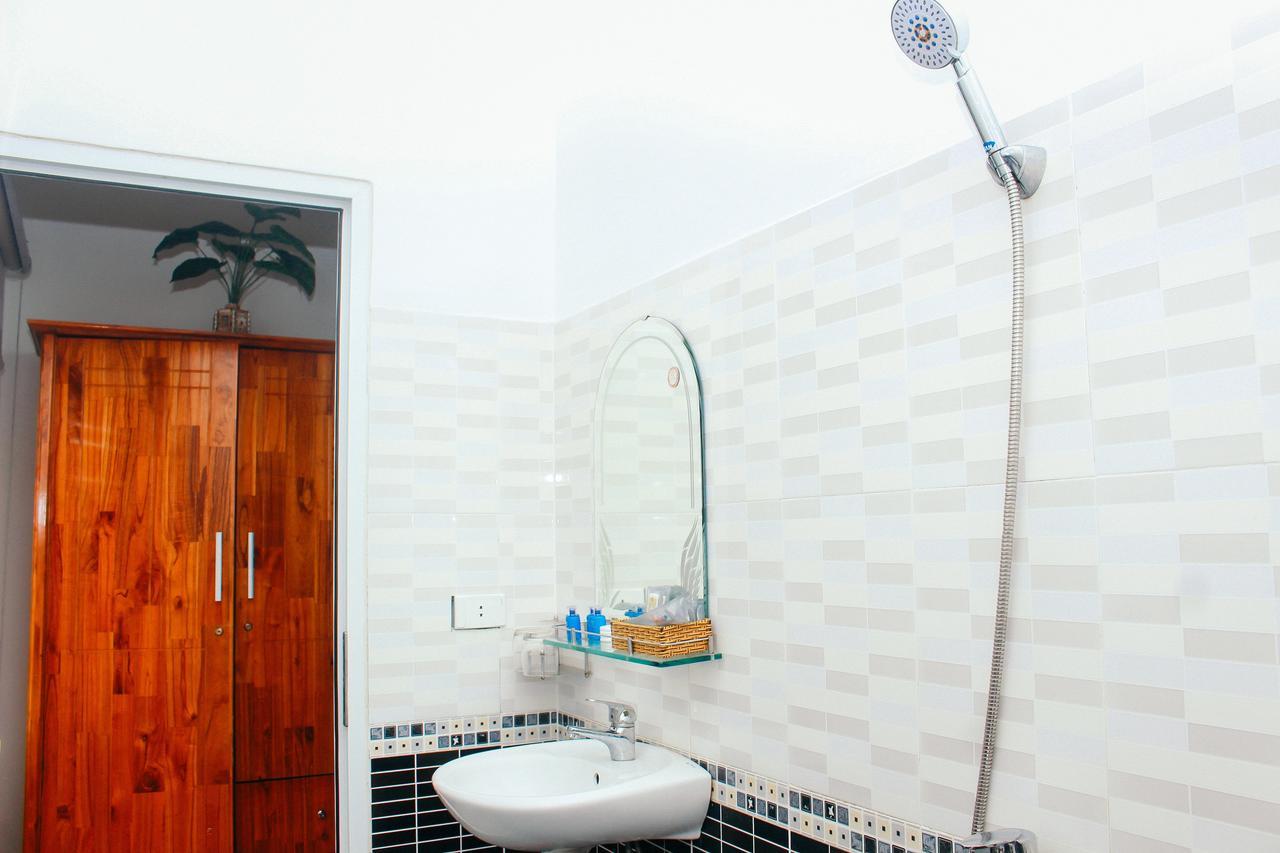 Bostand Hotel Son Tra Bagian luar foto